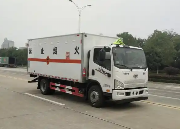 韶关爆破器材运输车可以上高速吗？